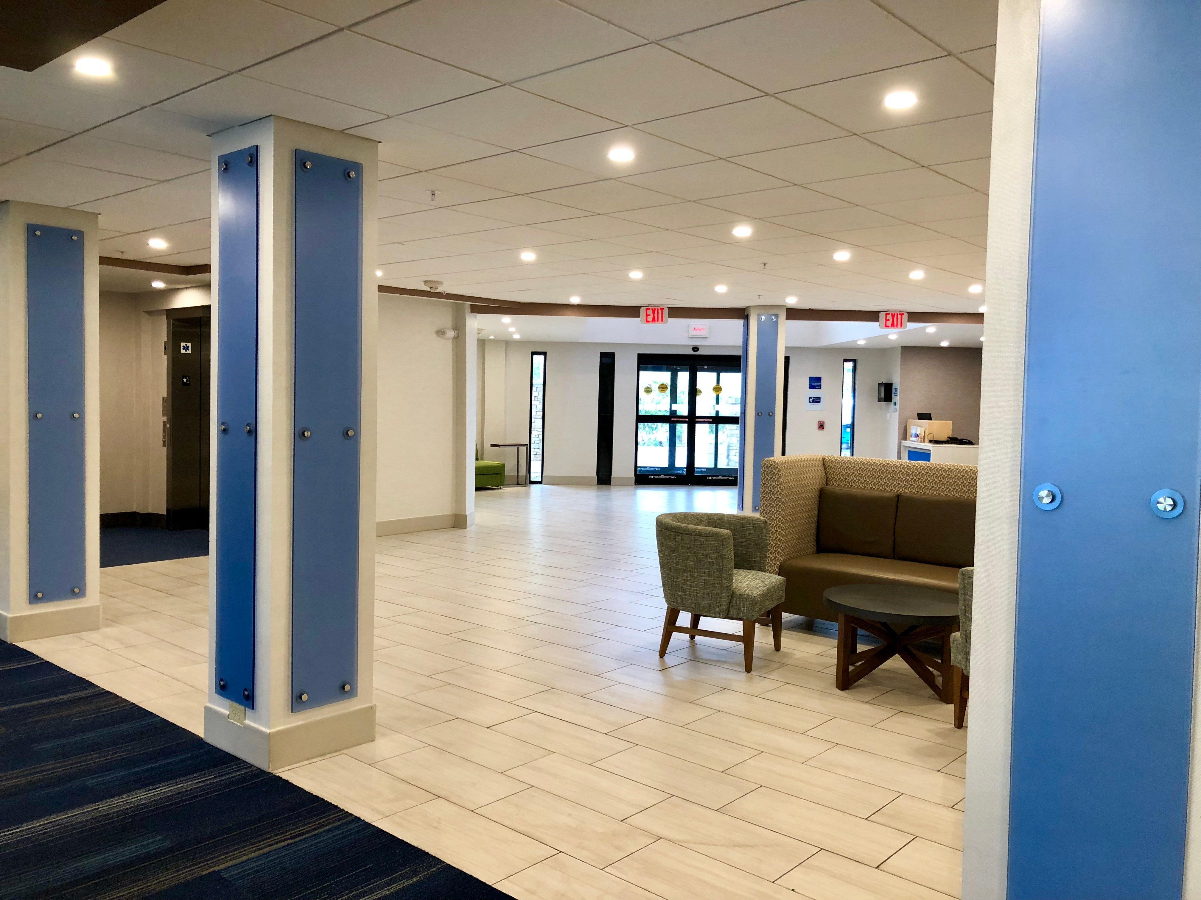 Holiday Inn Express Great Barrington By Ihg Exterior foto